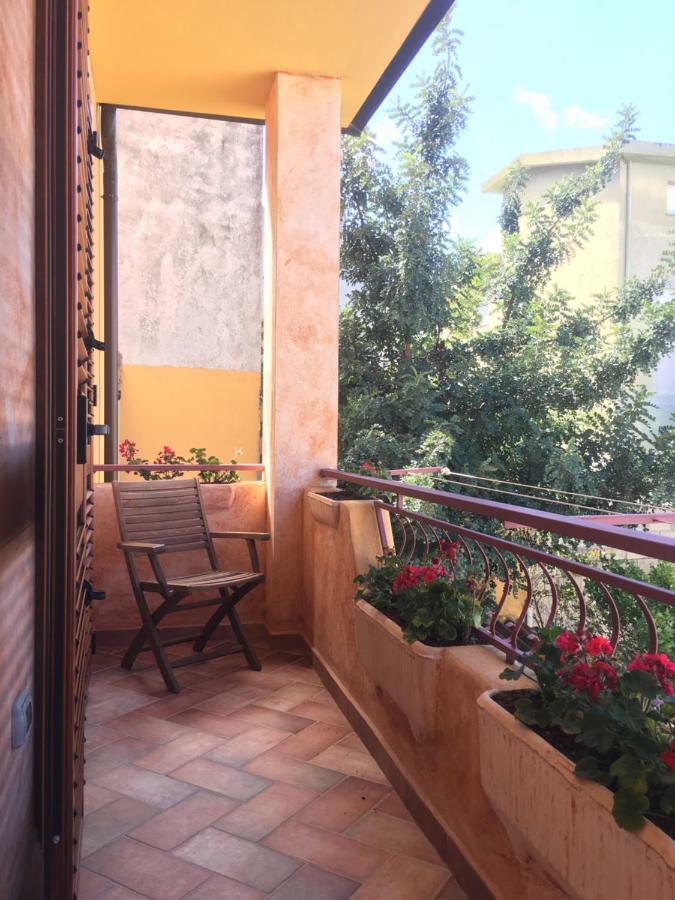 Casa Elena Apartment Dorgali Exterior foto